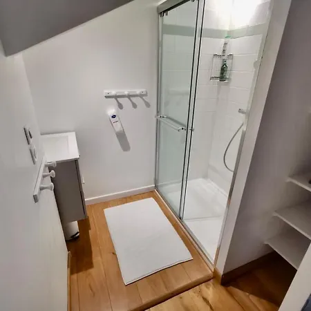 Panzió La Canoliere - D'hotes Olivia Sauveterre-Saint-Denis